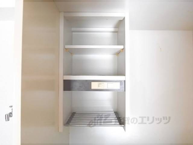 キッチン　キッチン上収納
