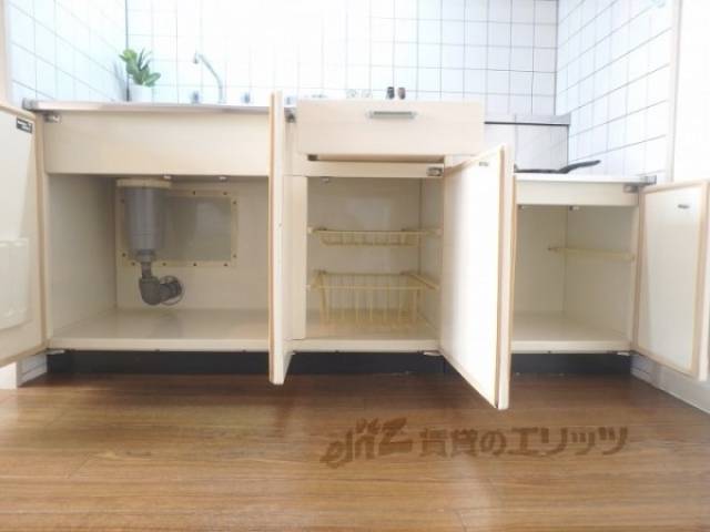 キッチン　下部収納