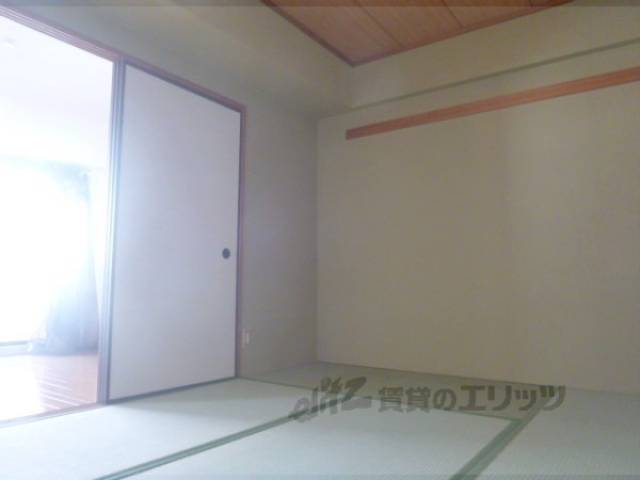 和室　日当たりの良い和室です。