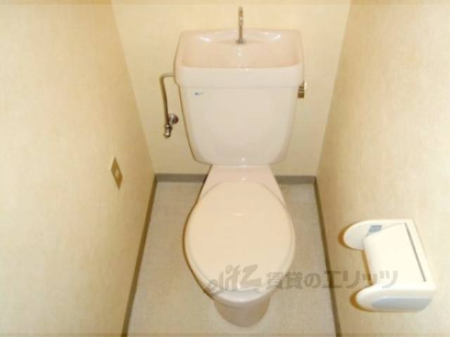 トイレ　トイレとお風呂はセパレートです。