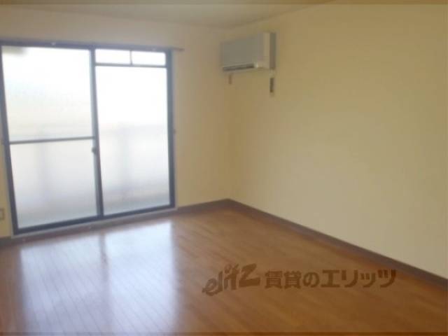 居室　広さもありますよ。