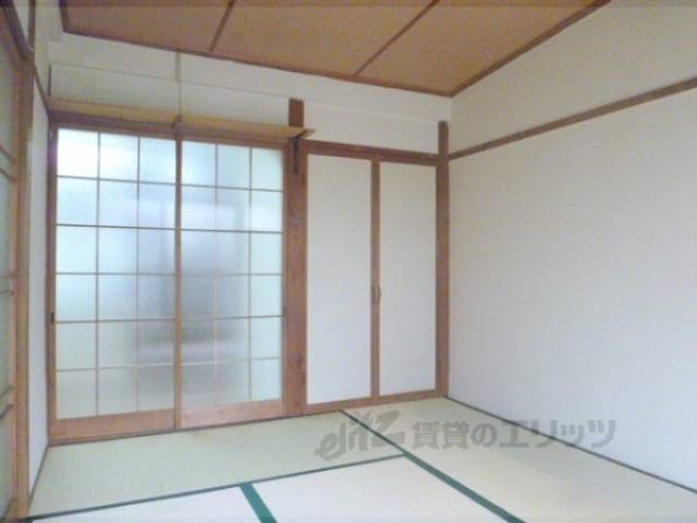 和室　給湯器