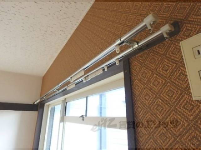 カーテンレール