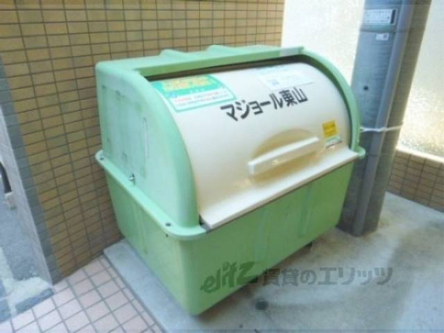 ゴミ出し場