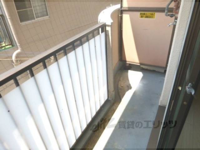 ベランダ　洗濯物干す広さあります。