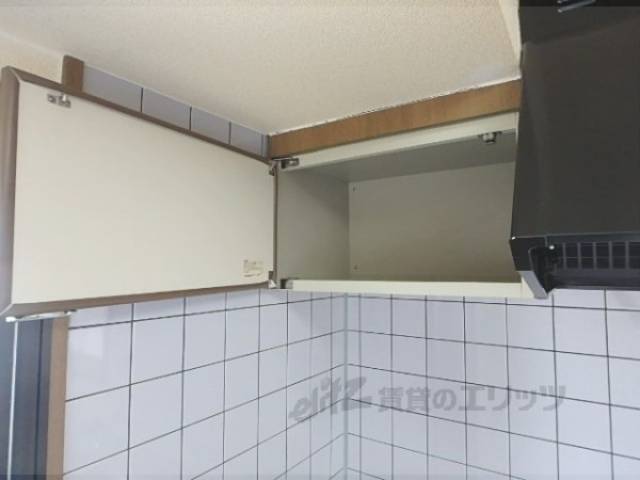 キッチン　収納上部