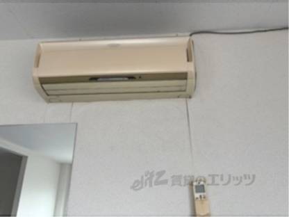 エアコン　エアコン（残置）