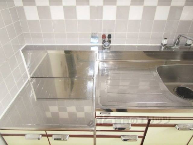 キッチン　コンロ場所