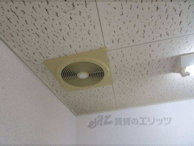 キッチン　換気扇