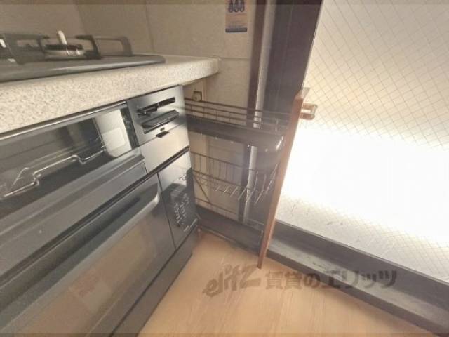 キッチン　収納