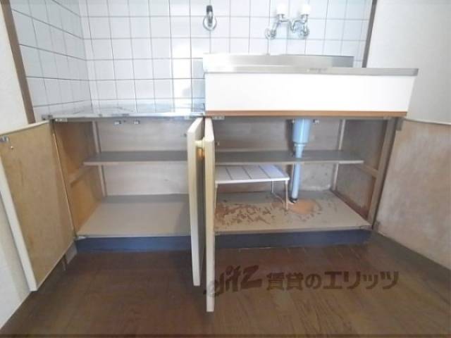 キッチン　キッチン下部収納