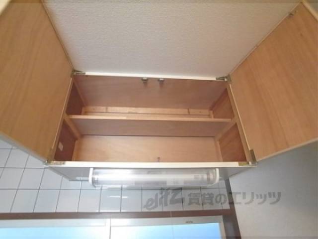 キッチン　キッチン上部棚