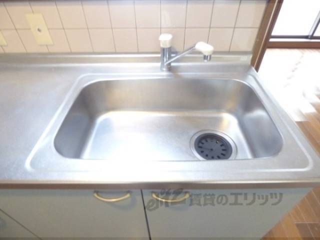 キッチン　給湯器