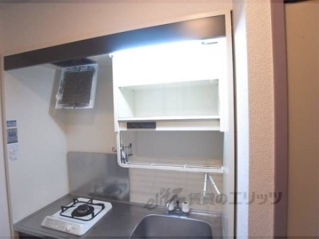 キッチン　上部収納