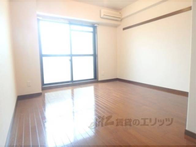 居室　日当り良好です