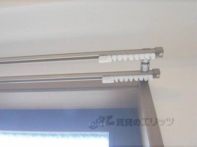 カーテンレール