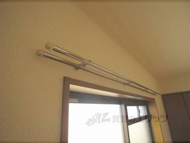 カーテンレール