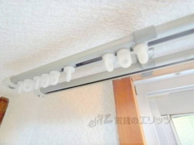 カーテンレール