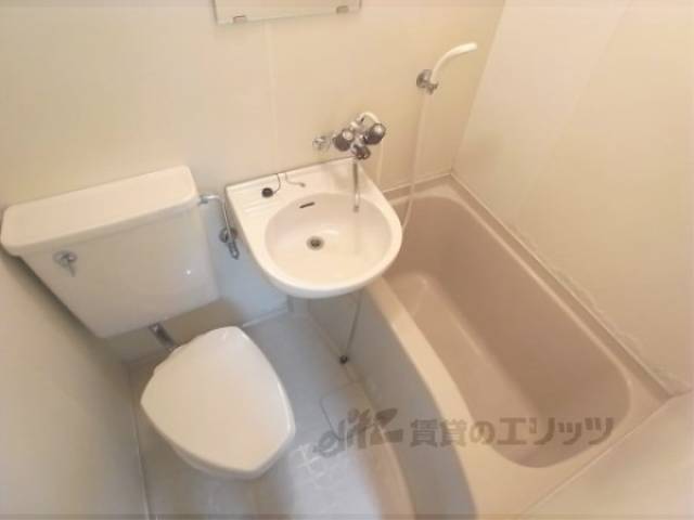 ユニットバス　ユニットバスとなっています。