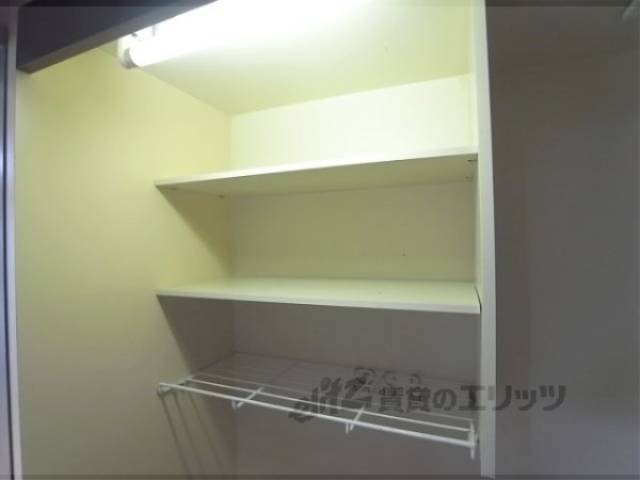 キッチン　棚収納