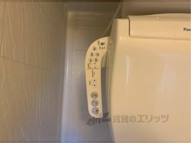 トイレ　温水洗浄便座リモコン