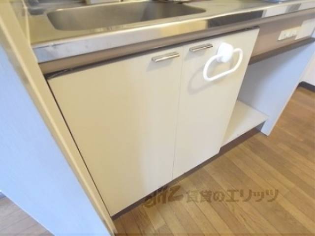 キッチン　下部収納