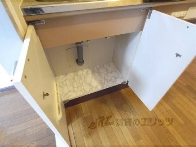 キッチン　下部収納