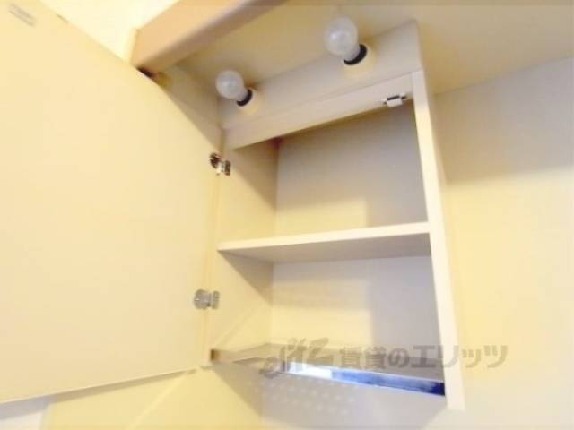 キッチン　上部棚