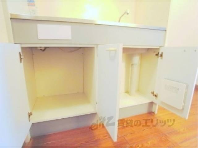 キッチン　下部収納
