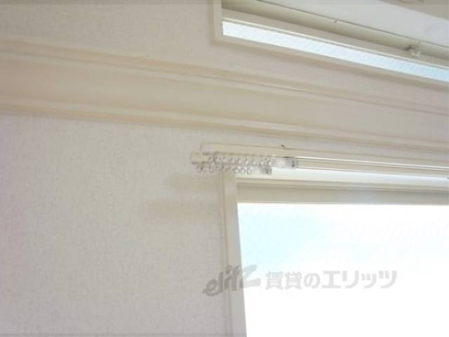 カーテンレール