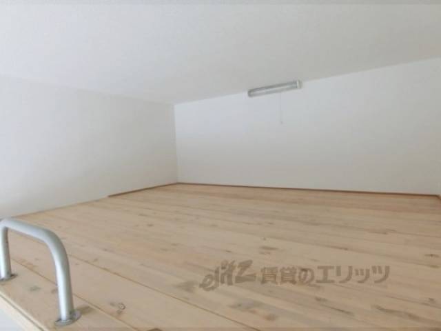 洋室　ロフト