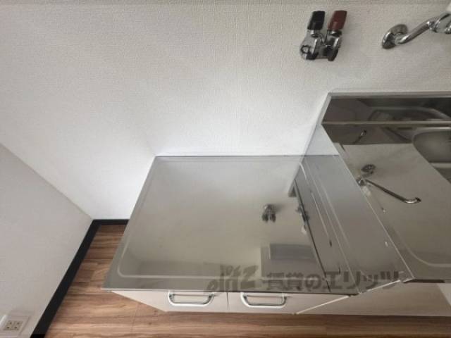 キッチン　コンロ置き場