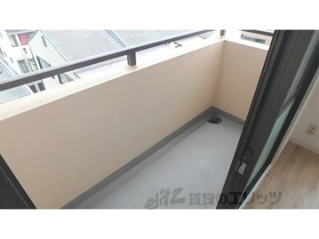 ６帖洋室ベランダ