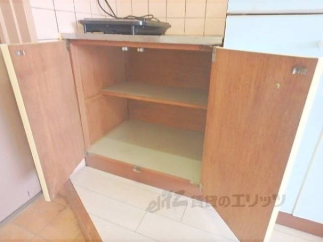キッチン　下部収納