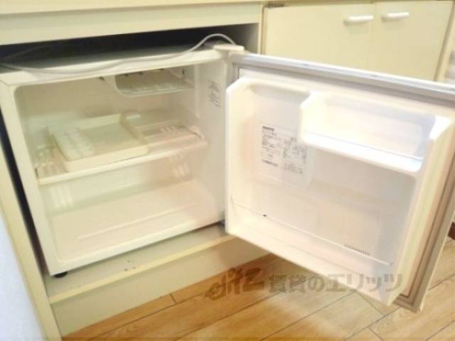 キッチン　ミニ冷蔵庫