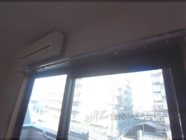 カーテンレール