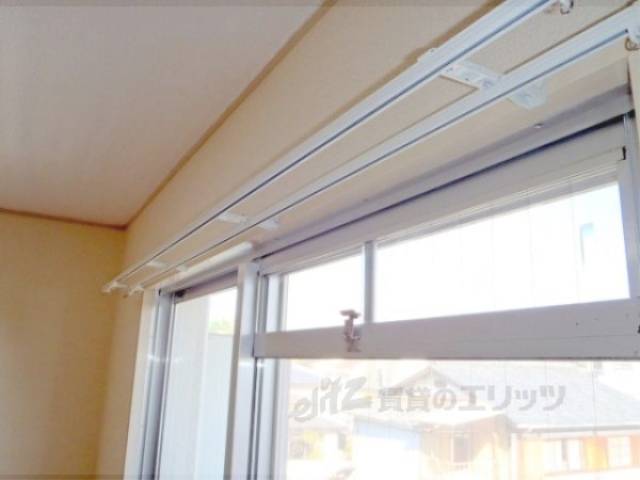 カーテンレール