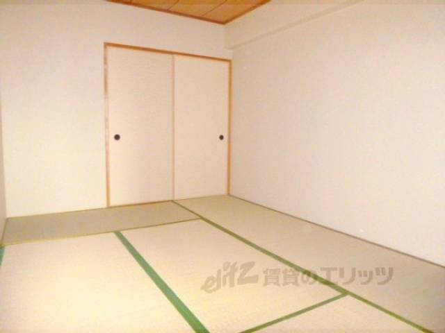 和室　玄関側和室