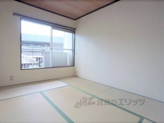 和室　ベランダ側和室