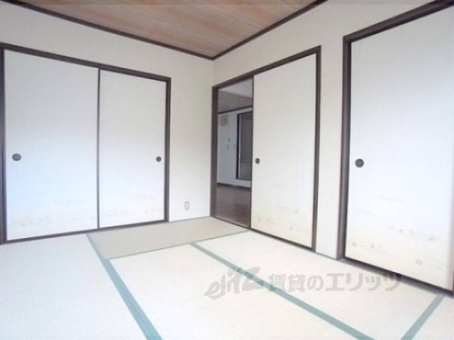 和室　ベランダ側和室