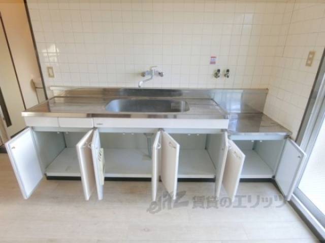 キッチン　収納