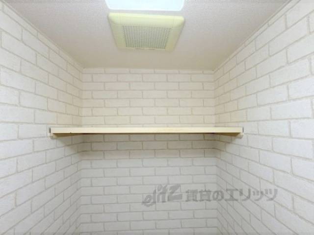 トイレ　トイレ上棚