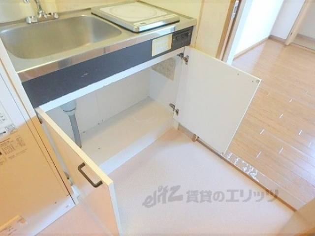 キッチン　キッチン下部収納