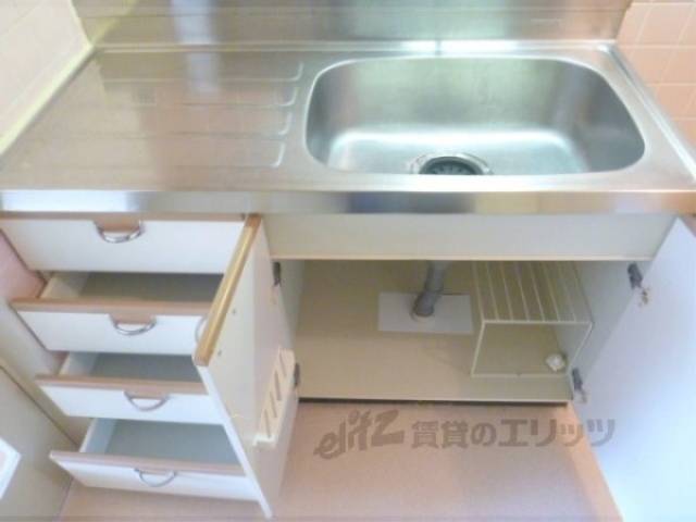 キッチン　下収納