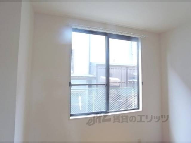 窓　採光・換気窓あります