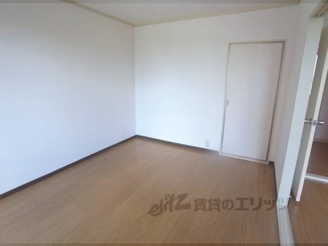 洋室　綺麗なお部屋ですよ