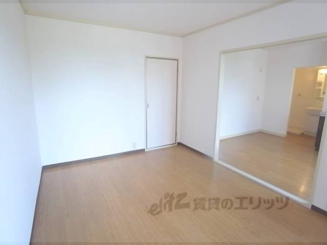 洋室　清潔感があります