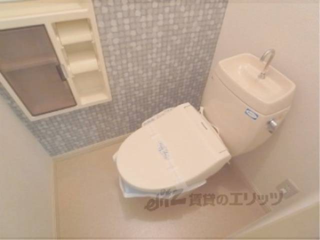 トイレ　トイレきれいで広々しています