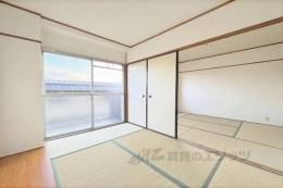 ニュー双ヶ丘マンション室内写真1