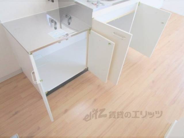 キッチン　キッチン下部収納